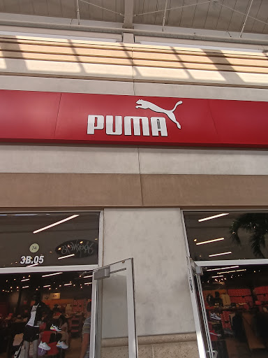 Shoe Store «PUMA», reviews and photos, 4977 International Dr #3b, Orlando, FL 32819, USA