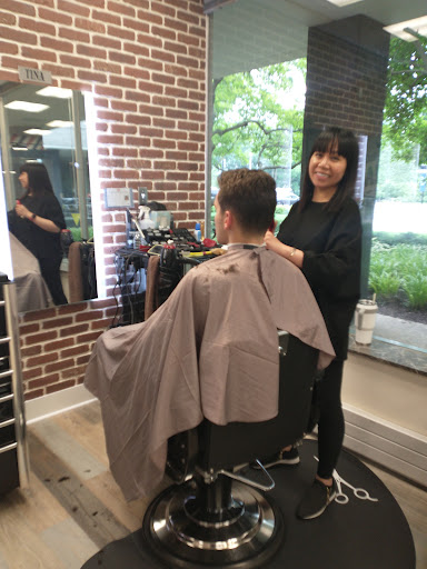 Barber Shop «Rosslyn Barber Shop», reviews and photos, 1700 N Moore St #350, Arlington, VA 22209, USA