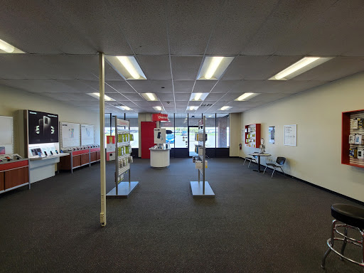 Cell Phone Store «Russell Cellular, Verizon Authorized Retailer», reviews and photos, 854 W Main St, New Holland, PA 17557, USA