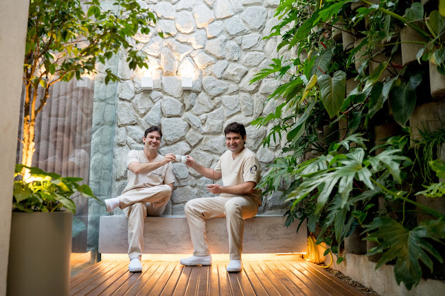 Dr. João Marcelo Arcoverde - Dentista | Implantes dentários sem cortes com bisturi e em apenas alguns minutos - Dentista