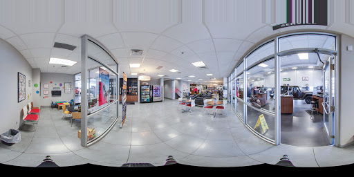 Car Dealer «Davis-Moore Chrysler Dodge Jeep Ram», reviews and photos, 7675 E Kellogg Dr, Wichita, KS 67207, USA