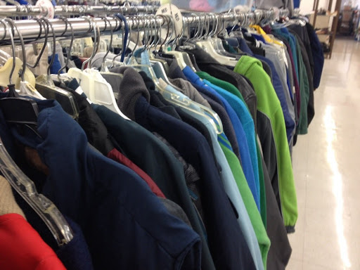Thrift Store «Fresno Rescue Mission Super», reviews and photos, 181 E Sierra Ave, Fresno, CA 93710, USA