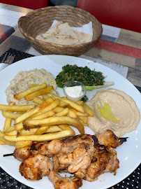 Souvláki du Restaurant libanais Le phénicien 33 à Bordeaux - n°4