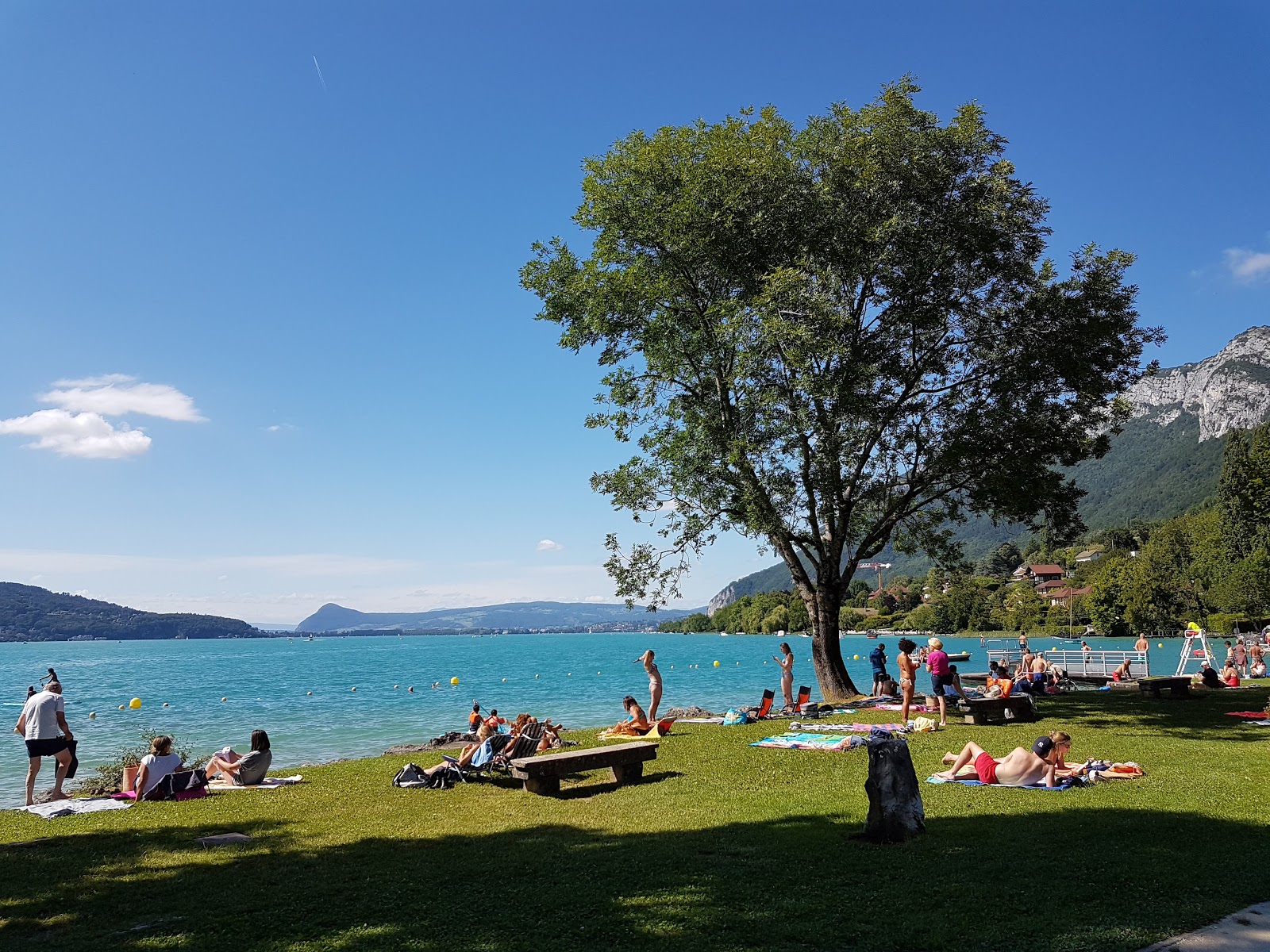 Plage de Menthon Saint Bernard photo #7