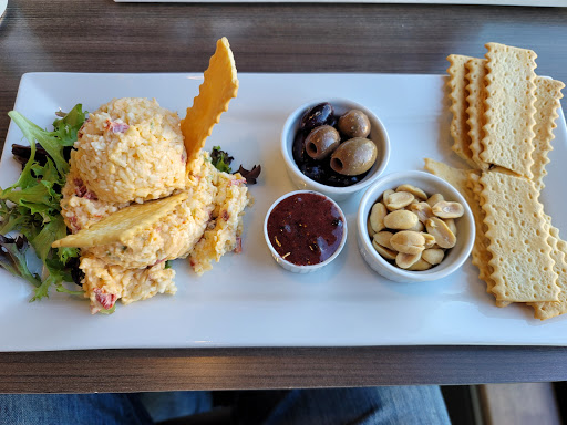 Grocery Store «Two Chefs Cafe & Market», reviews and photos, 644 N Main St #107, Greenville, SC 29601, USA