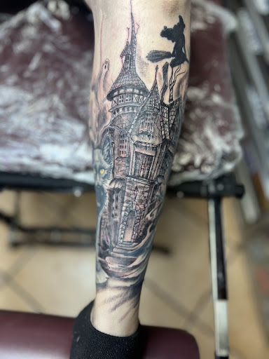 Explore vulture tattoo ideas, creative tattoo ideas in Rapid City, available at Convicted Designs Tattoo & Piercing