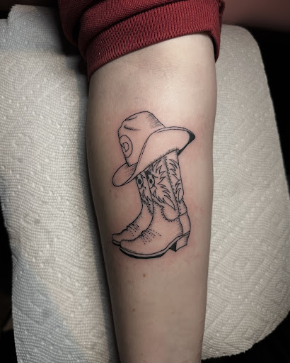 Find leilani tattoo ideas for your next unique tattoo in Lander at Blackblood Tattoo and Piercing