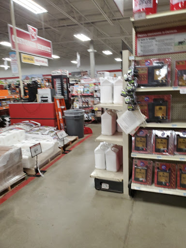 Home Improvement Store «Tractor Supply Co.», reviews and photos, 176 Finley Rd, Belle Vernon, PA 15012, USA
