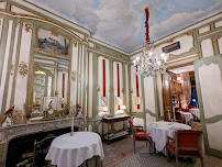 Atmosphère du Restaurant gastronomique Le Clarence à Paris - n°15