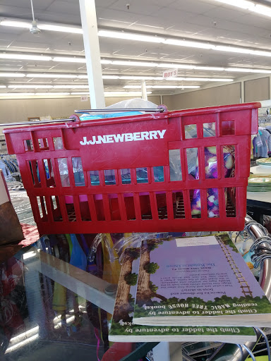 Thrift Store «Value Village Thrift Stores», reviews and photos, 6624 W Camelback Rd, Glendale, AZ 85301, USA