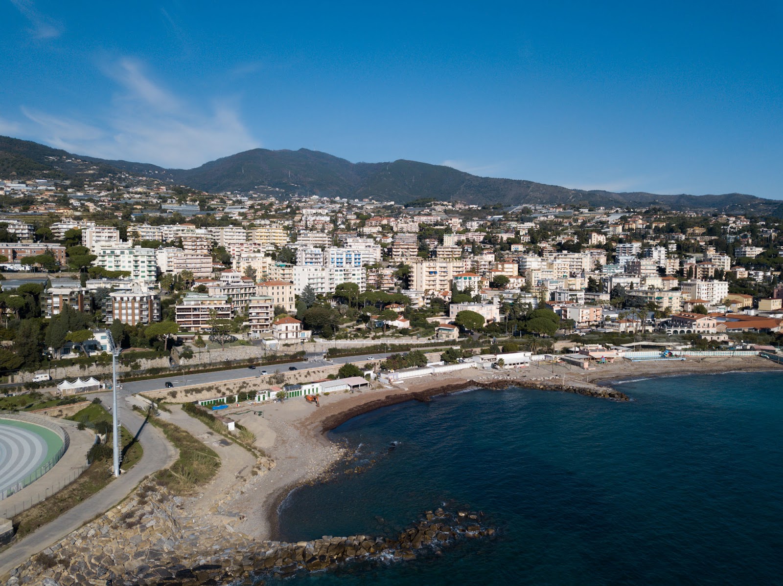 Fotografija Capo Nero beach z modra voda površino