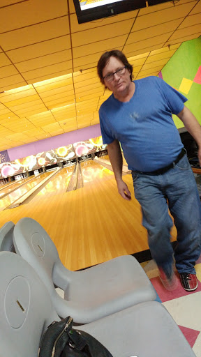 Bowling Alley «Blackiston real bowl», reviews and photos, 1516 Blackiston Mill Rd, Clarksville, IN 47129, USA