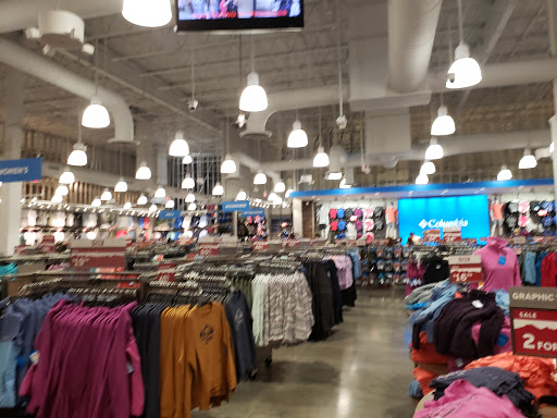 Sportswear Store «Columbia Sportswear Outlet Store», reviews and photos, 12801 W Sunrise Blvd, Sunrise, FL 33323, USA