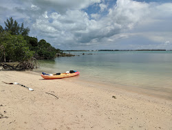 Blue Hole Park Beach'in fotoğrafı - rahatlamayı sevenler arasında popüler bir yer