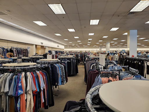 Department Store «Nordstrom Rack Gateway», reviews and photos, 9607 Research Blvd, Austin, TX 78759, USA