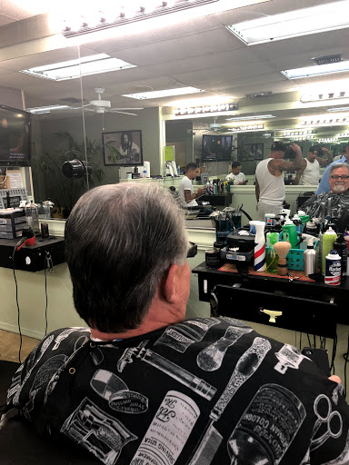 Barber Shop «Big Apple Style Barbershop», reviews and photos, 105 S Federal Hwy, Dania Beach, FL 33004, USA