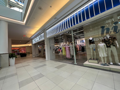 Old Navy, 100 Cambridgeside Pl, Cambridge, MA 02141, USA, 