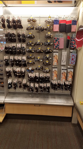 Shopping Mall «The Brickyard», reviews and photos, 2600 N Narragansett Ave, Chicago, IL 60639, USA