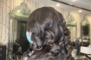 Inizio Hair Salon image