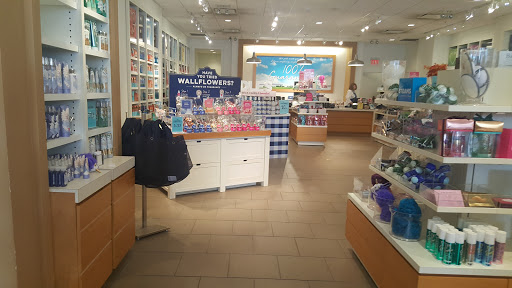 Beauty Supply Store «Bath & Body Works», reviews and photos, 3078 Howard Ave, Myrtle Beach, SC 29577, USA