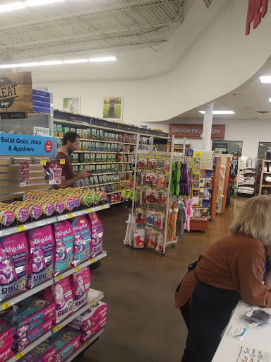 Pet Supply Store «PetSmart», reviews and photos, 160 Wadsworth Blvd, Lakewood, CO 80226, USA