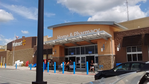 Department Store «Walmart Supercenter», reviews and photos, 638 Quequechan St, Fall River, MA 02721, USA