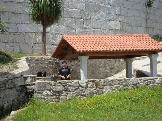 Fontijn met openbare wasplaats Campo Lameiro en Campo Lameiro