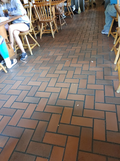 American Restaurant «Cracker Barrel Old Country Store», reviews and photos, 716 N Campbell Station Rd, Farragut, TN 37934, USA