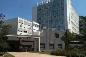 Hospital Center Des Quatre Villes image