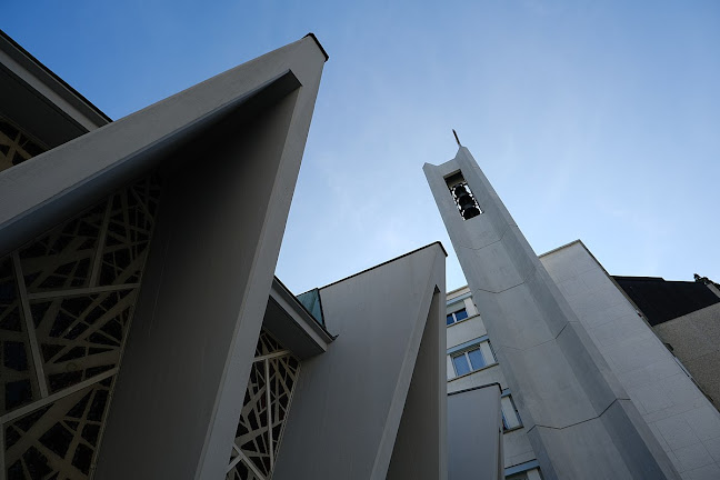 Rezensionen über Sankt Klara Kirche in Genf - Kirche