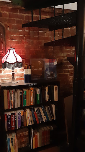 Book Store «Old Fox Books & Coffeehouse», reviews and photos, 35 Maryland Ave, Annapolis, MD 21401, USA