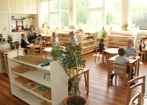 Orchardview Montessori School