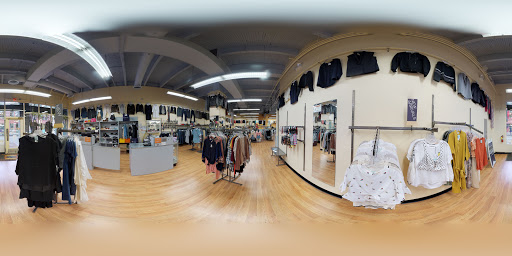Used Clothing Store «Crossroads Trading Co.», reviews and photos, 128 NW 23rd Ave, Portland, OR 97210, USA
