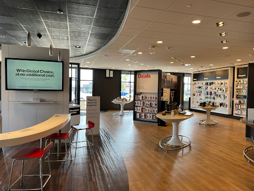 Cell Phone Store «Verizon», reviews and photos, 3143 Ann Arbor-Saline Rd b, Ann Arbor, MI 48103, USA