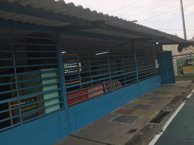 Comentarios y opiniones de Escuela de Educación básica fiscal Ciudad de Azogues