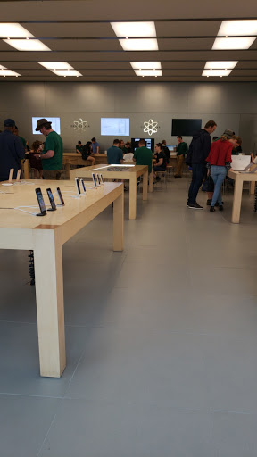 Computer Store «Apple New Haven», reviews and photos, 65 Broadway, New Haven, CT 06511, USA