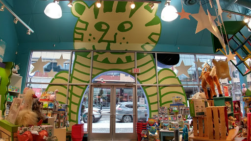 Creative Kidstuff, 1665 West End Blvd, St Louis Park, MN 55416, USA, 