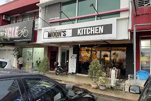 Moon's Kitchen (Putra Heights) image