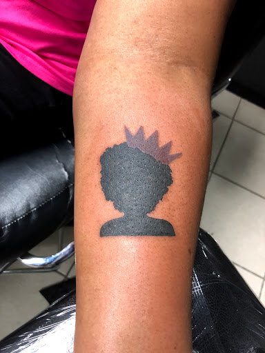 Explore eyelid tattoo ideas, creative tattoo ideas in Bridgeport, available at Evolution Tattoo