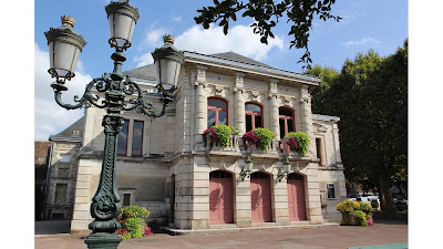 Théâtre municipal à Sens