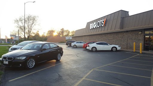 Discount Store «Big Lots», reviews and photos, 8563 Watson Rd, Webster Groves, MO 63119, USA