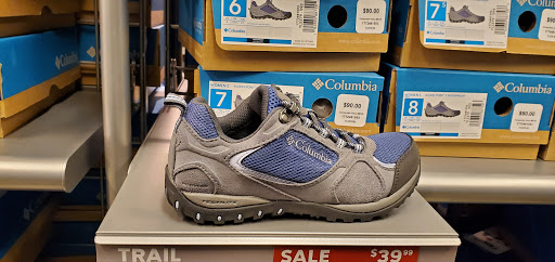 Sportswear Store «Columbia Sportswear Outlet», reviews and photos, 6800 Oxon Hill Rd #600, Oxon Hill, MD 20745, USA