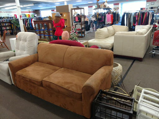Thrift Store «The Salvation Army Family Store & Donation Center», reviews and photos, 605 S Opdyke Rd, Auburn Hills, MI 48326, USA