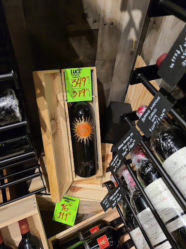 Wine Store «Happy Wine in the Grove», reviews and photos, 2833 Bird Ave, Miami, FL 33133, USA