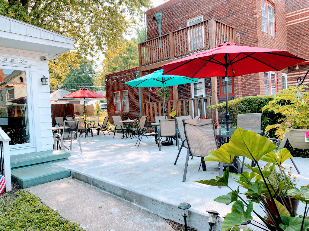 LaBinnah Bistro 63401