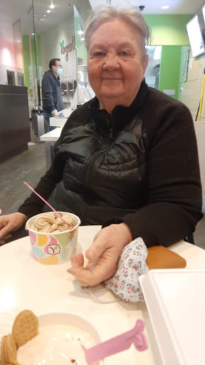 Frozen Yogurt Shop «Yogurtland», reviews and photos, 4170 Lavon Dr #176, Garland, TX 75040, USA