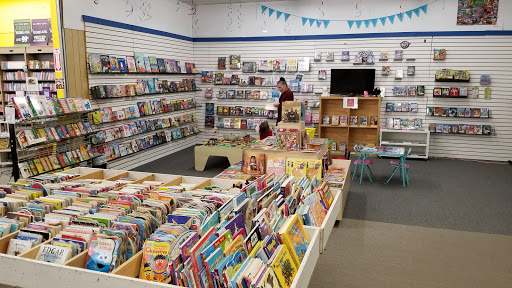 Used Book Store «Used Book Superstore», reviews and photos, 256 Cambridge St, Burlington, MA 01803, USA