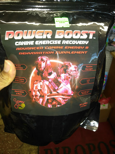 Pet Supply Store «Blue Parkway Bait & Pet Supplies», reviews and photos, 6921 Blue Pkwy, Kansas City, MO 64129, USA