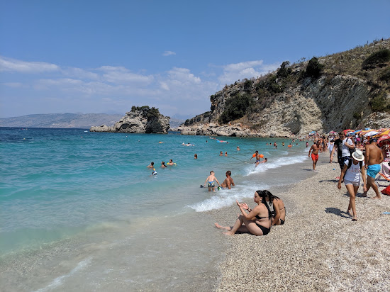 Pasqyra Beach