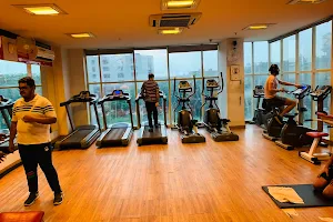 Talwalkars HIFI - Best Gym in Sector 62, Noida image